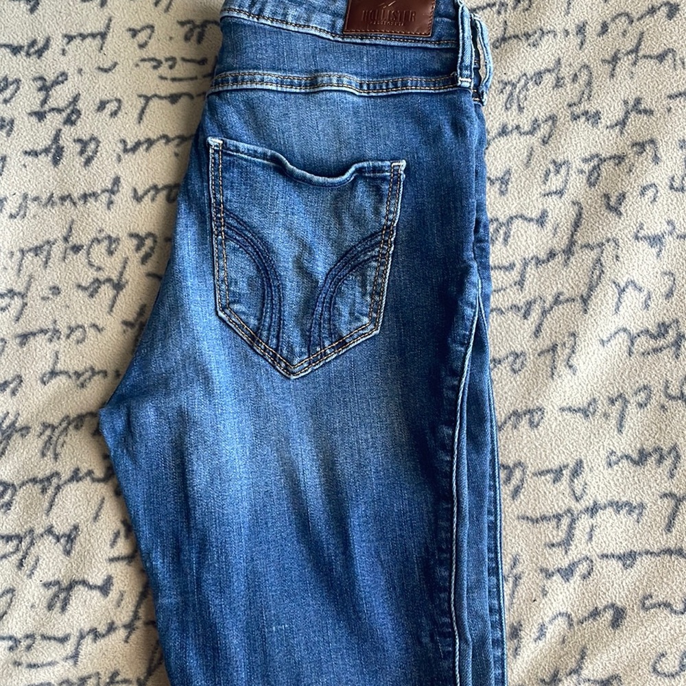 Hollister jeans